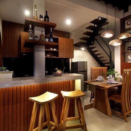 Sudha Villa Bali Anyelir Seminyak Buitenkant foto