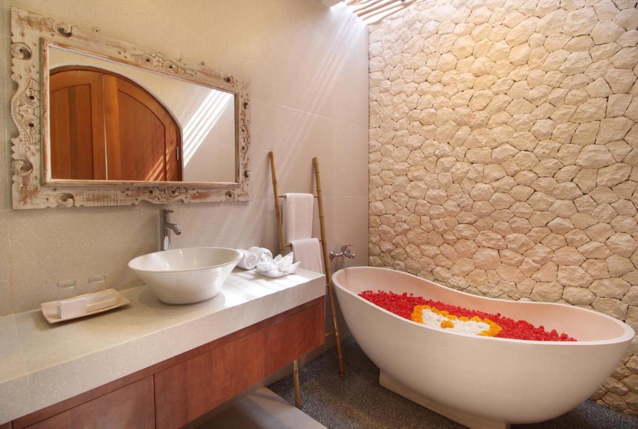 Sudha Villa Bali Anyelir Seminyak Buitenkant foto